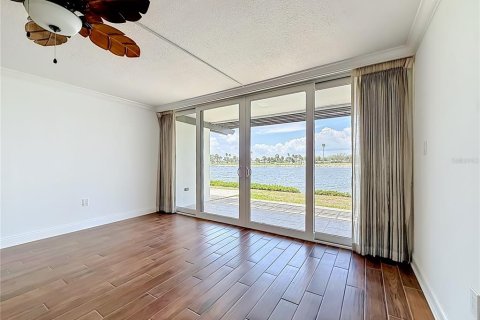 Copropriété à vendre à Treasure Island, Floride: 1 chambre, 82.22 m2 № 2151216 - photo 27