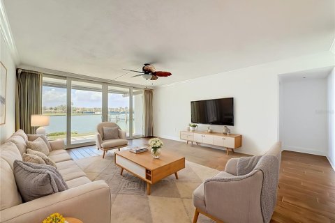 Copropriété à vendre à Treasure Island, Floride: 1 chambre, 82.22 m2 № 2151216 - photo 23