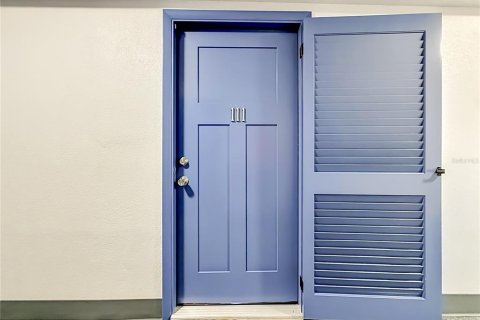 Copropriété à vendre à Treasure Island, Floride: 1 chambre, 82.22 m2 № 2151216 - photo 13