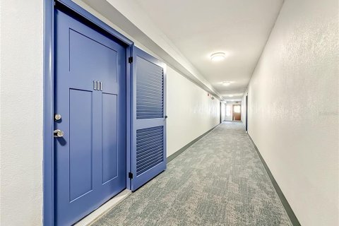 Copropriété à vendre à Treasure Island, Floride: 1 chambre, 82.22 m2 № 2151216 - photo 14