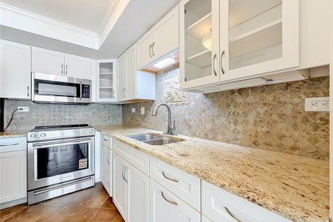 Copropriété à vendre à Treasure Island, Floride: 1 chambre, 82.22 m2 № 2151216 - photo 20