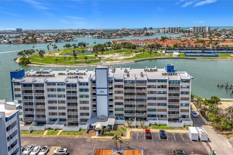 Copropriété à vendre à Treasure Island, Floride: 1 chambre, 82.22 m2 № 2151216 - photo 6
