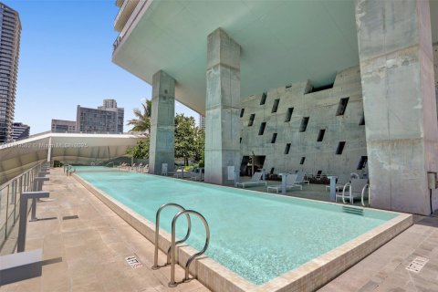 Condominio en alquiler en Miami, Florida, 2 dormitorios, 115.57 m2 № 1922188 - foto 19