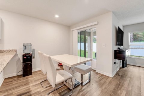 Villa ou maison à vendre à Palm Coast, Floride: 4 chambres, 154.68 m2 № 2401017 - photo 13