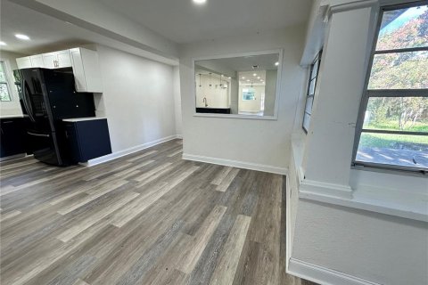 Villa ou maison à vendre à Leesburg, Floride: 3 chambres, 166.2 m2 № 2432606 - photo 5