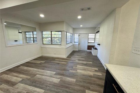 Villa ou maison à vendre à Leesburg, Floride: 3 chambres, 166.2 m2 № 2432606 - photo 4