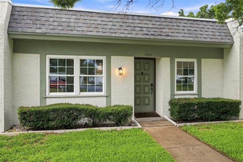 House in Clearwater, Florida 2 bedrooms, 80.36 sq.m. № 2266925