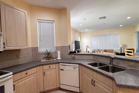 Condominio en alquiler en St. Lucie, Florida, 3 dormitorios, 137.68 m2 № 1955040 - foto 5