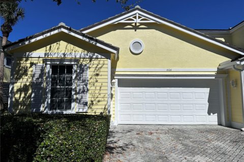 Condominio en alquiler en St. Lucie, Florida, 3 dormitorios, 137.68 m2 № 1955040 - foto 1