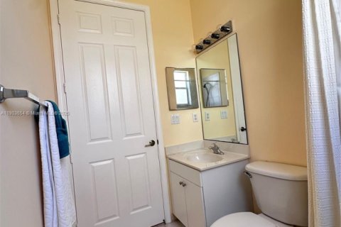 Condominio en alquiler en St. Lucie, Florida, 3 dormitorios, 137.68 m2 № 1955040 - foto 23