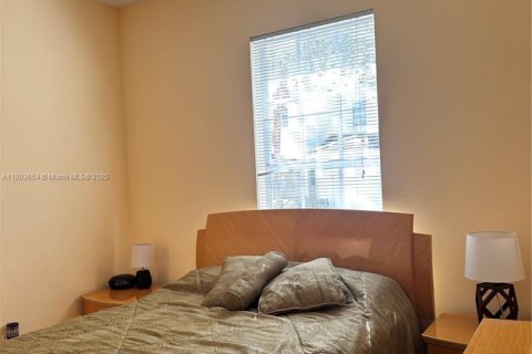 Condominio en alquiler en St. Lucie, Florida, 3 dormitorios, 137.68 m2 № 1955040 - foto 10