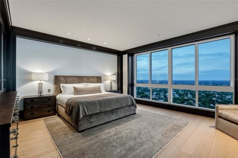 Condominio en venta en Saint Petersburg, Florida, 3 dormitorios, 399.48 m2 № 2116878 - foto 19
