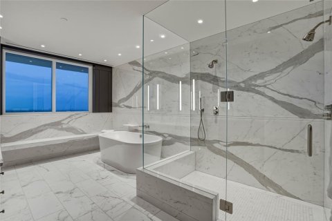Condominio en venta en Saint Petersburg, Florida, 3 dormitorios, 399.48 m2 № 2116878 - foto 24