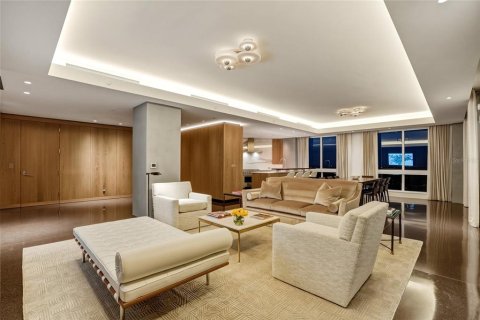 Condominio en venta en Saint Petersburg, Florida, 3 dormitorios, 399.48 m2 № 2116878 - foto 6