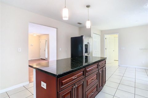 Casa en venta en Land O' Lakes, Florida, 4 dormitorios, 187.2 m2 № 1522608 - foto 15