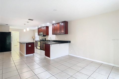 Casa en venta en Land O' Lakes, Florida, 4 dormitorios, 187.2 m2 № 1522608 - foto 18