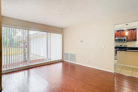 Casa en venta en Land O' Lakes, Florida, 4 dormitorios, 187.2 m2 № 1522608 - foto 5