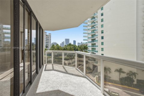 Copropriété à vendre à Aventura, Floride: 3 chambres, 181.16 m2 № 2264203 - photo 11