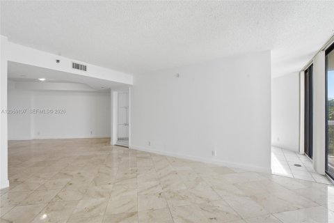 Copropriété à vendre à Aventura, Floride: 3 chambres, 181.16 m2 № 2264203 - photo 6