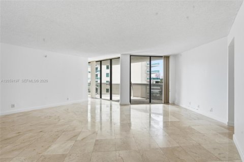 Copropriété à vendre à Aventura, Floride: 3 chambres, 181.16 m2 № 2264203 - photo 3