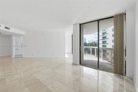Copropriété à vendre à Aventura, Floride: 3 chambres, 181.16 m2 № 2264203 - photo 4