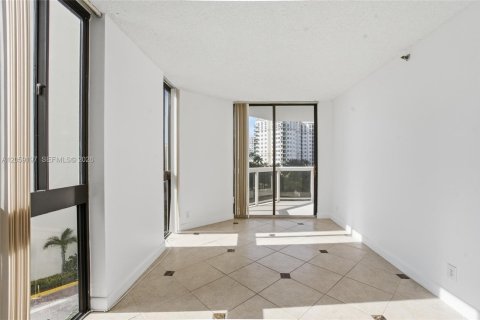 Copropriété à vendre à Aventura, Floride: 3 chambres, 181.16 m2 № 2264203 - photo 16