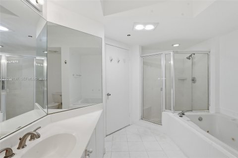 Copropriété à vendre à Aventura, Floride: 3 chambres, 181.16 m2 № 2264203 - photo 15