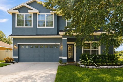 House in Land O' Lakes, Florida 6 bedrooms, 314.57 sq.m. № 2314609 - photo 2