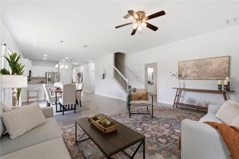 House in Land O' Lakes, Florida 6 bedrooms, 314.57 sq.m. № 2314609 - photo 13