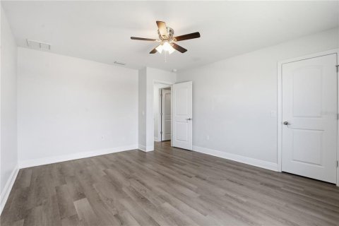 House in Land O' Lakes, Florida 6 bedrooms, 314.57 sq.m. № 2314609 - photo 26