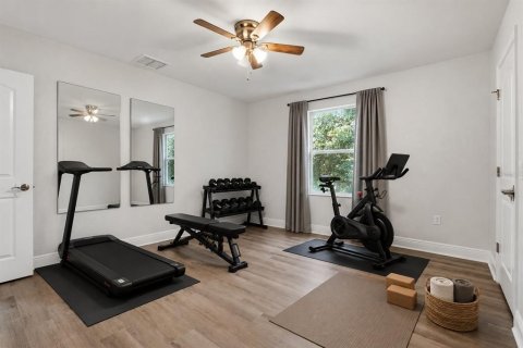 House in Land O' Lakes, Florida 6 bedrooms, 314.57 sq.m. № 2314609 - photo 25