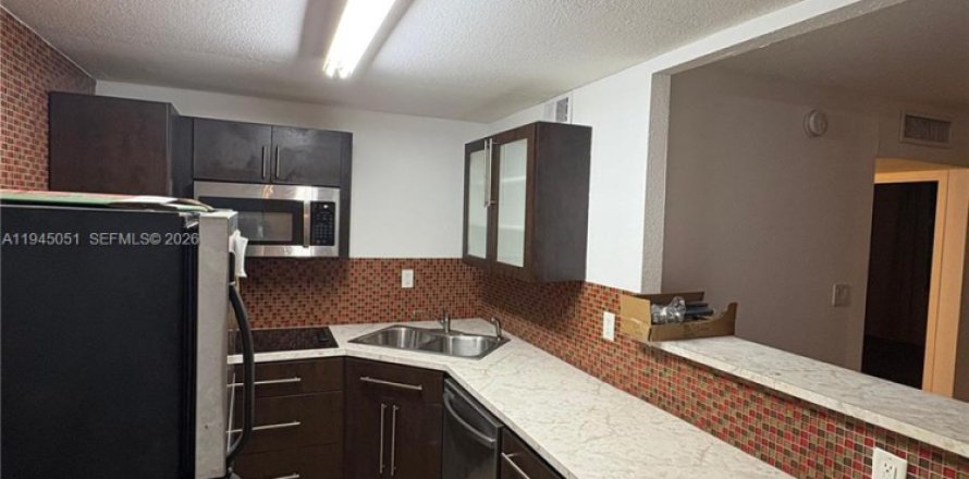 Condo à North Miami, Floride, 1 chambre  № 2001241