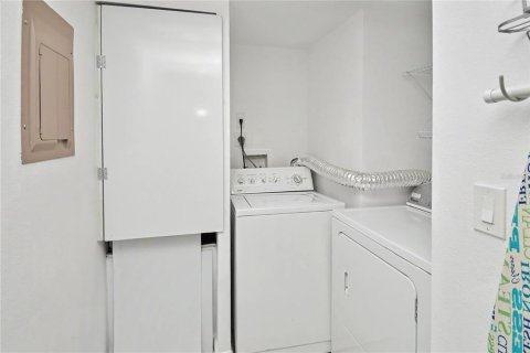 Купить кондоминиум в Сарасота, Флорида 4 комнаты, 104.52м2, № 2230541 - фото 24