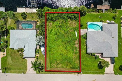Terreno en venta en Port Charlotte, Florida № 1917508 - foto 5