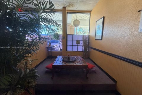 Купить коммерческую недвижимость в Хомстед, Флорида № 2023830 - фото 9