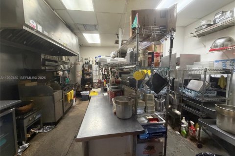 Купить коммерческую недвижимость в Хомстед, Флорида № 2023830 - фото 18