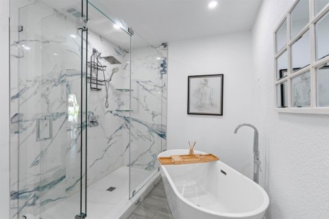 Villa ou maison à vendre à Delray Beach, Floride: 5 chambres, 235.41 m2 № 2087811 - photo 12