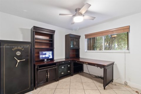 Купить виллу или дом в Майами, Флорида 4 спальни, 223.52м2, № 1971926 - фото 29