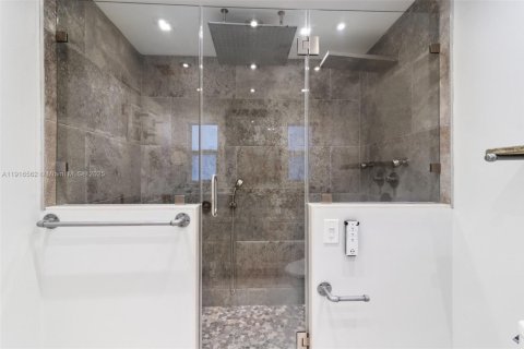 Купить виллу или дом в Майами, Флорида 4 спальни, 223.52м2, № 1971926 - фото 25