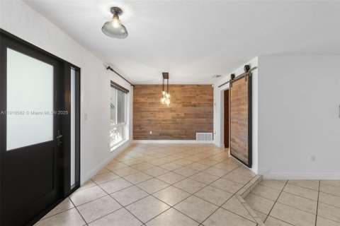 Купить виллу или дом в Майами, Флорида 4 спальни, 223.52м2, № 1971926 - фото 4