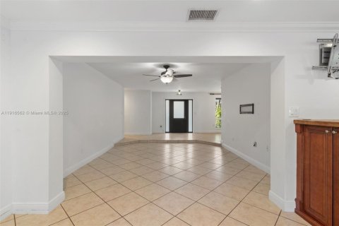 Купить виллу или дом в Майами, Флорида 4 спальни, 223.52м2, № 1971926 - фото 8