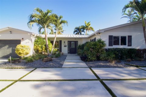 Купить виллу или дом в Майами, Флорида 4 спальни, 223.52м2, № 1971926 - фото 2