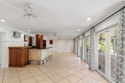 Купить виллу или дом в Майами, Флорида 4 спальни, 223.52м2, № 1971926 - фото 18