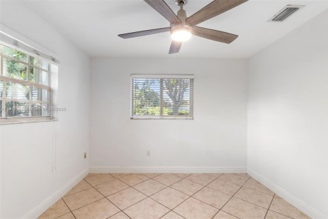 Купить виллу или дом в Майами, Флорида 4 спальни, 223.52м2, № 1971926 - фото 27