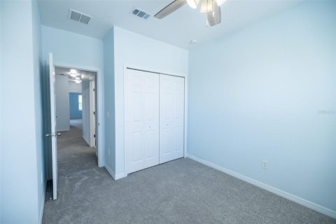 Townhouse in Fish Hawk, Florida 4 bedrooms, 165.37 sq.m. № 2147560 - photo 25