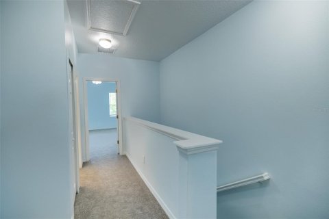 Townhouse in Fish Hawk, Florida 4 bedrooms, 165.37 sq.m. № 2147560 - photo 19