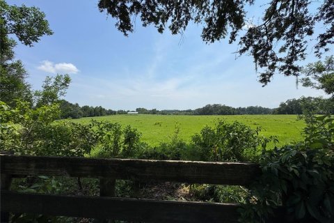 House in The Villages, Florida 2 bedrooms, 106.65 sq.m. № 2167036 - photo 22