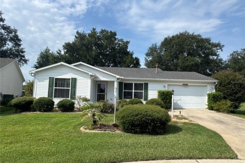 Casa en The Villages, Florida 2 dormitorios, 106.65 m2 № 2167036
