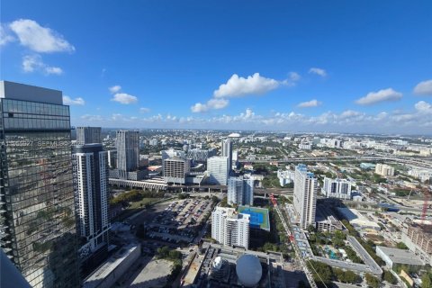 Copropriété à vendre à Miami, Floride: 1 chambre, 110.09 m2 № 2018018 - photo 17