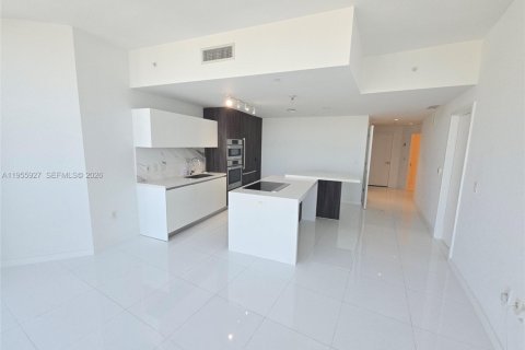 Copropriété à vendre à Miami, Floride: 1 chambre, 110.09 m2 № 2018018 - photo 3